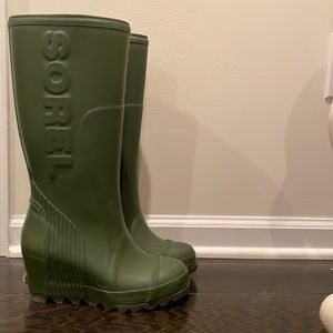 NWT SOREL Jane rain boot with wedge size US 7
